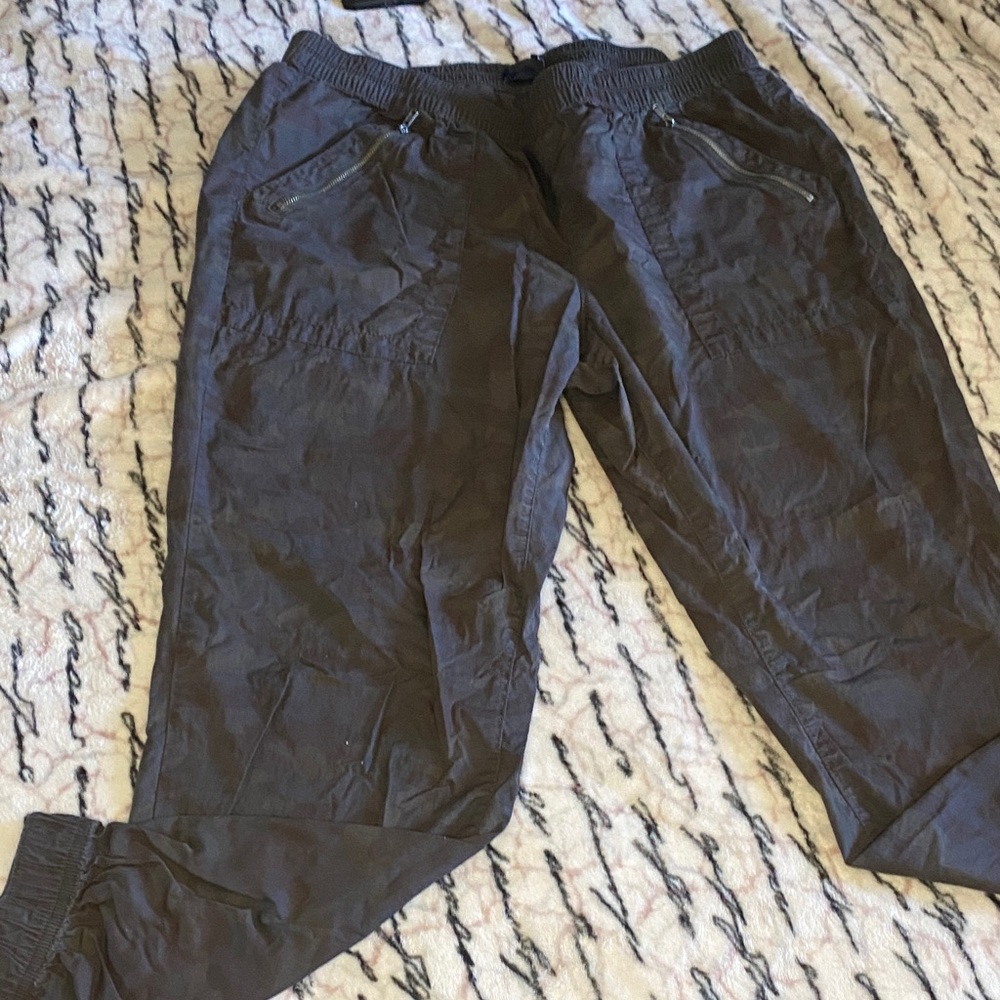 GAP Men's Black Pants